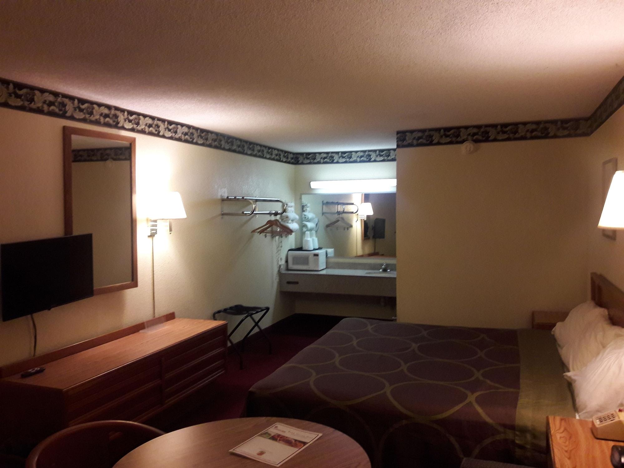 Super Inn Williamsburg Norge Zewnętrze zdjęcie